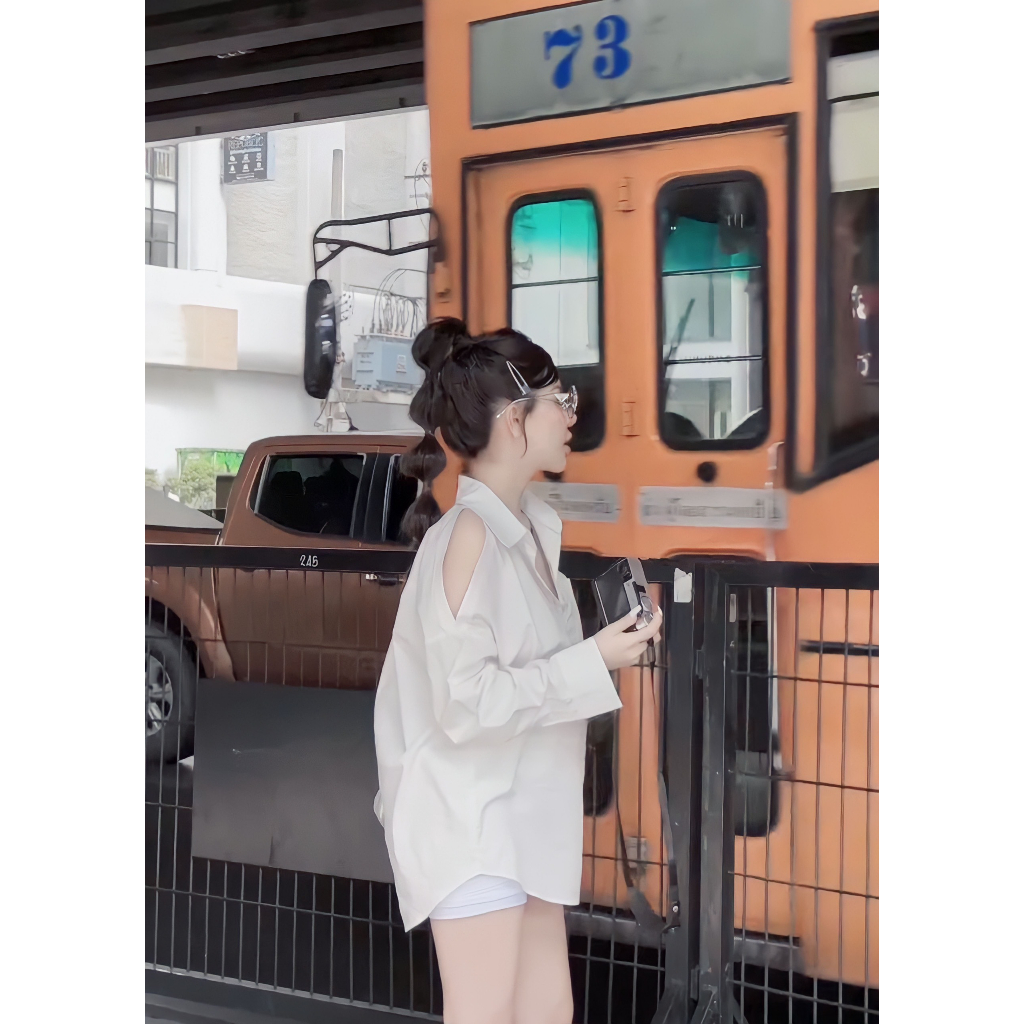 Sơ mi hở vai hot mai phương bùi