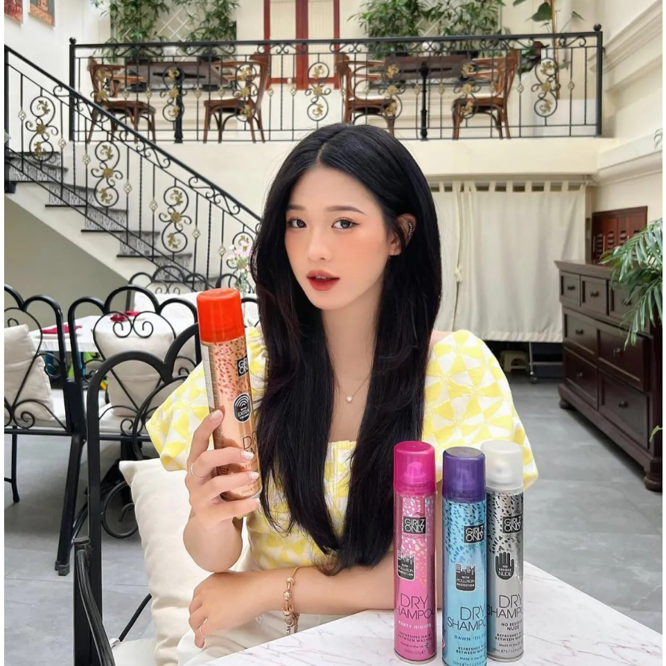 Dầu Gội Khô Dry Shampoo Girlz Only Party Nights / Dawn 'Til Dusk / Dazzling Volume / No Residue Nude
