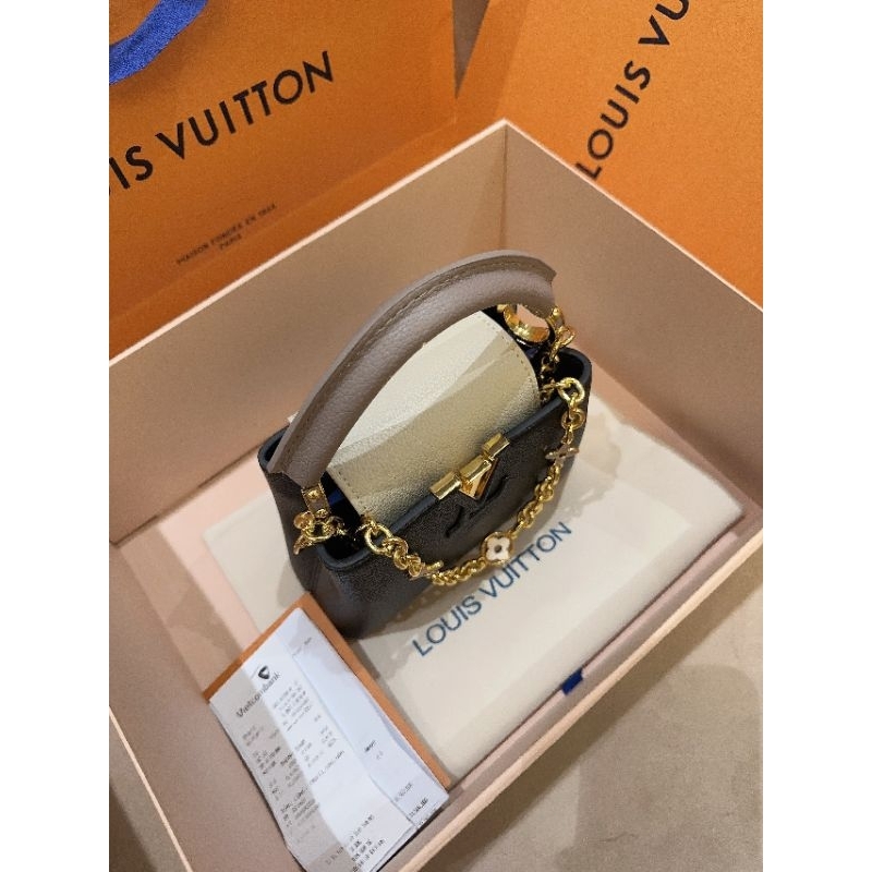 Túi xách nữcao cấp LV hàng super da bò kèm 2 quai thay đổi siêu siêu xinh