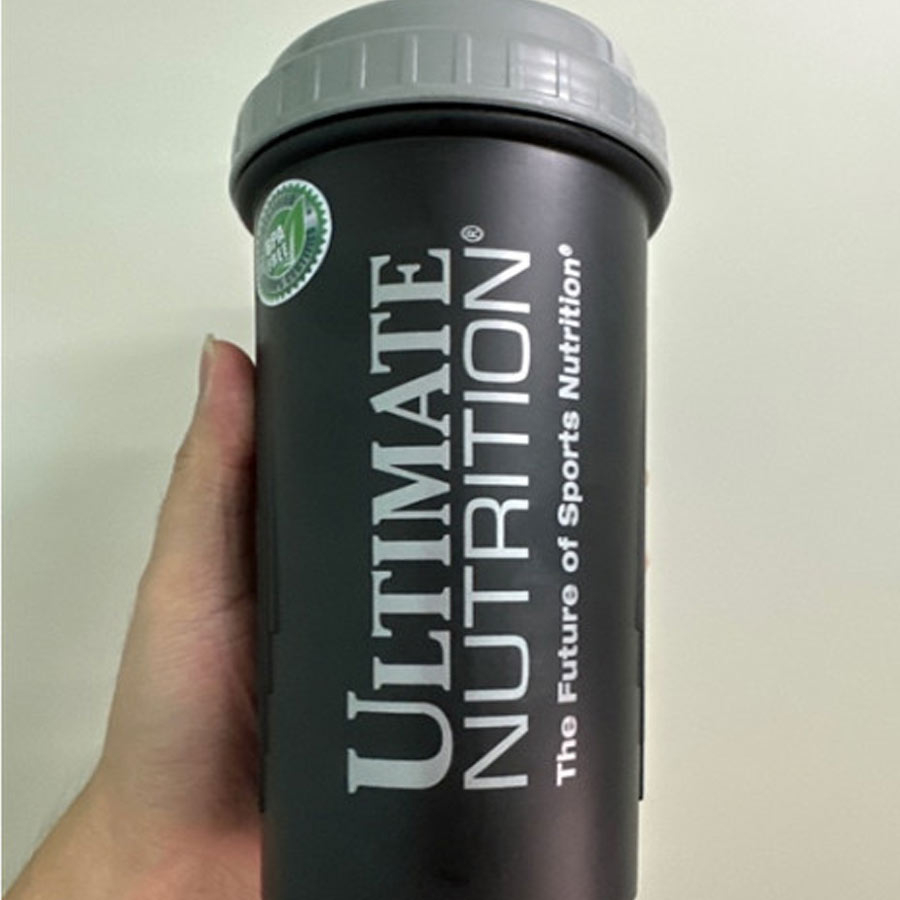 Bình lắc Tập Gym Phụ Kiện Tập Luyện Thể hình ULTIMATE NUTRITION SHAKER 1N 700ML