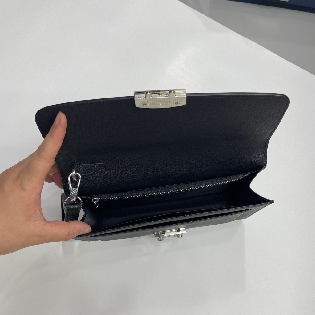 Clutch Cầm Tay Kapa Khóa Số