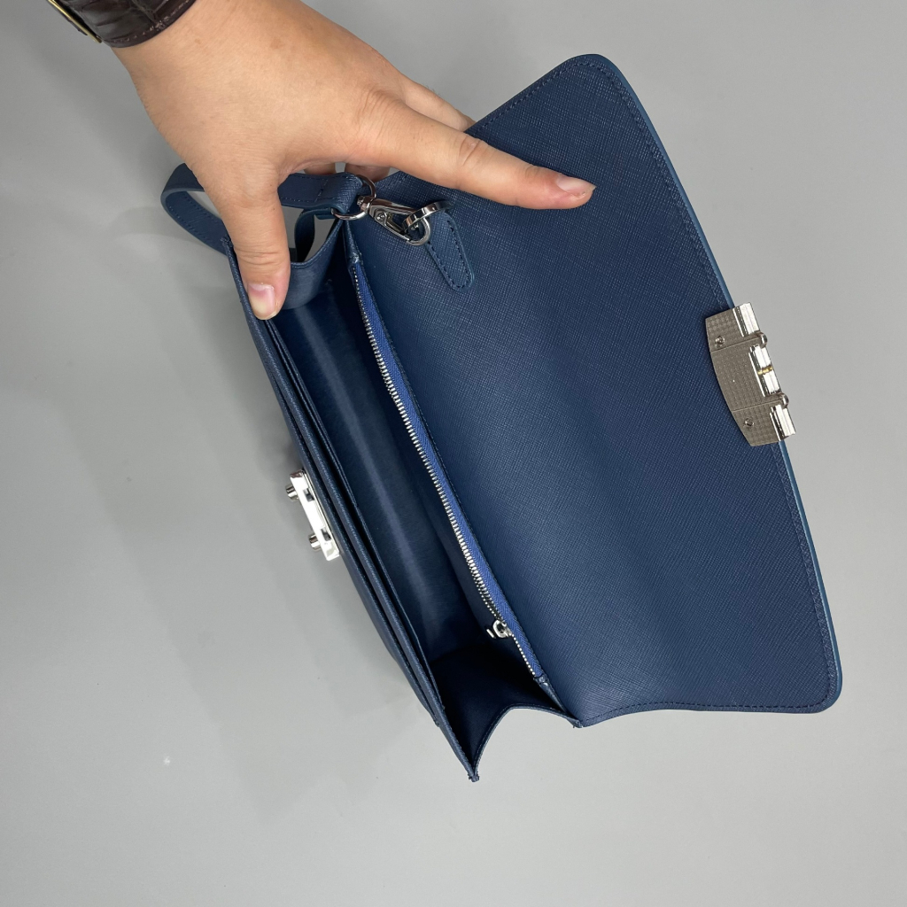 Clutch Cầm Tay Kapa Khóa Số