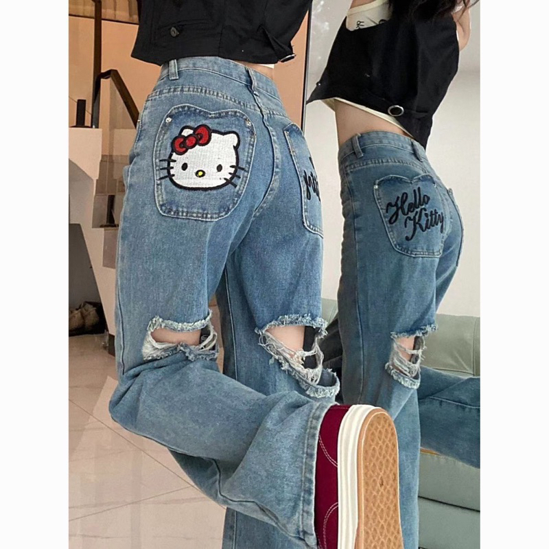 Hàng có sẵn - Quần Jean ống suông Hello Kitty màu xanh hoạ tiết rách hình thêu phong cách Hàn Quốc
