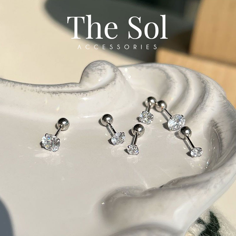 Khuyên Tai Thép Titan Đính Đá Siêu Sáng Hình Tròn Chuôi Bi thesol.accessories