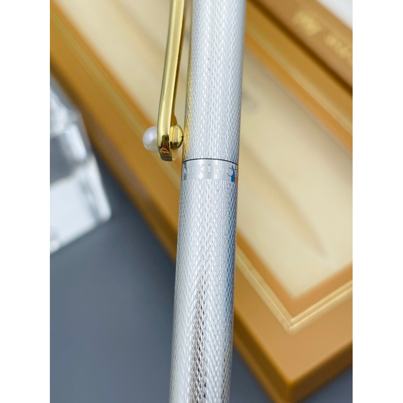 Bút bi xoay Mikimoto made in Japan- 1150.25194