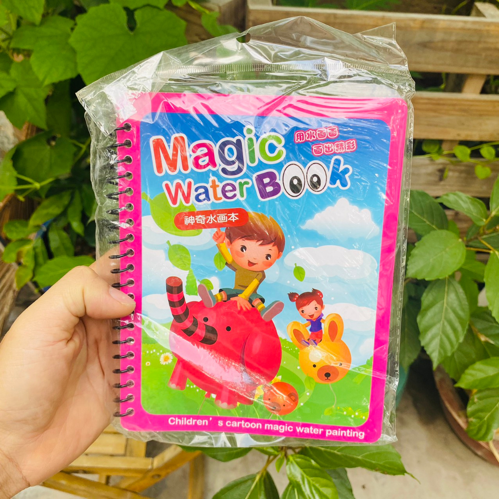 Cậu bé cỡi voi