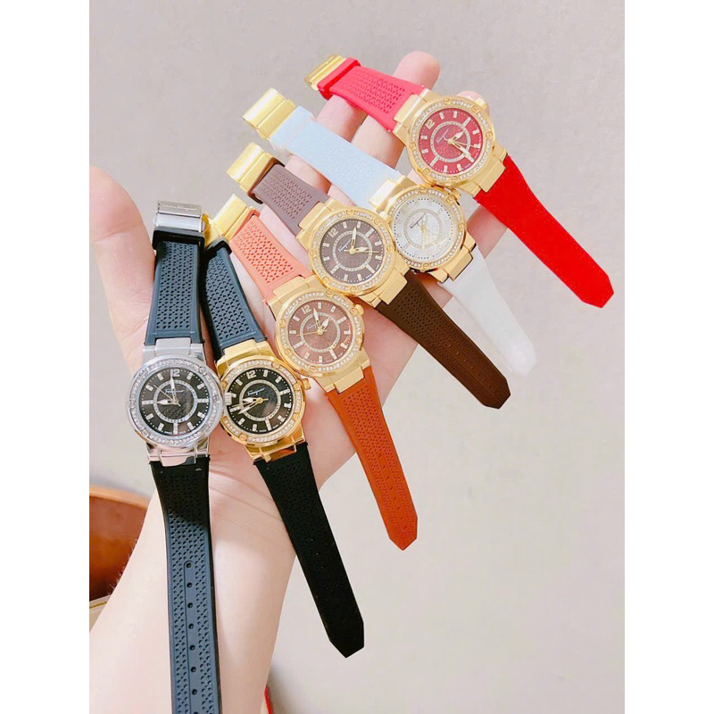 💐💐Đồng hồ nữ mặt tròn dây Da, thương hiệu ferragamo viền đá mới, size :32mm, chống nước