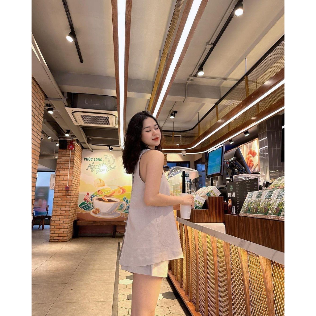 Sét đồ linen áo sát nách xẻ sau thiết kế nút bọc + Quần short