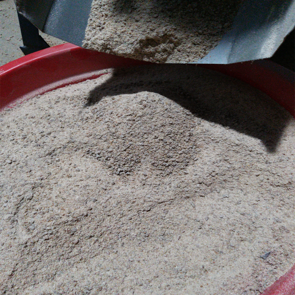 Bánh Dầu Đậu Phộng Chưa Qua Xử Lý bịch 1kg Làm phân Hữu Cơ tự Nhiên An Toàn Giàu Đạm và Dinh Dưỡng Cao