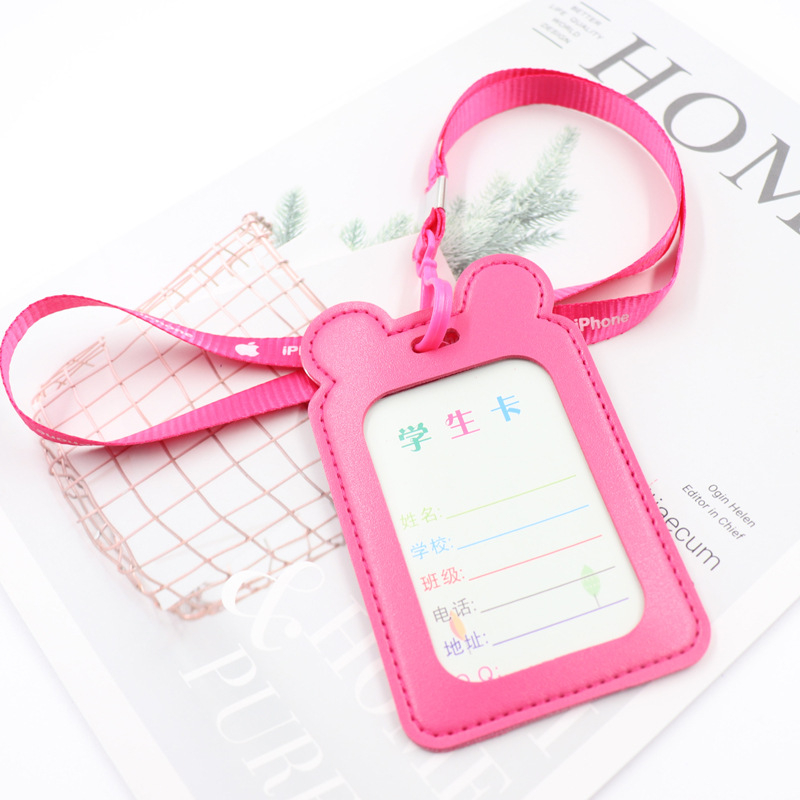 Dây đeo thẻ bọc da hình tai gấu. Loại móc đeo không có củ rút