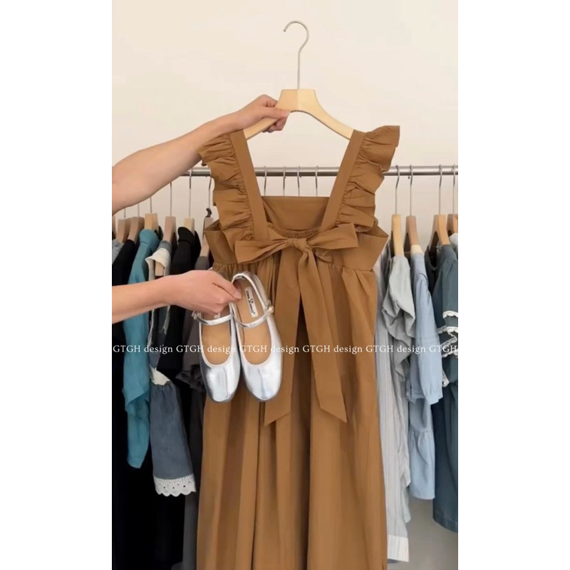 Váy nâu tây tay bèo nơ lưng siêu trắng da tiểu thư