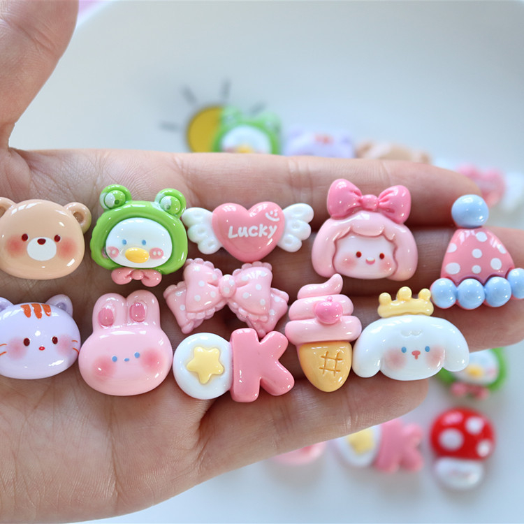 Sticker jibbitz gấu nâu, thỏ trắng, mèo con, nơ chấm bi, trái tim Lucky nhựa bóng