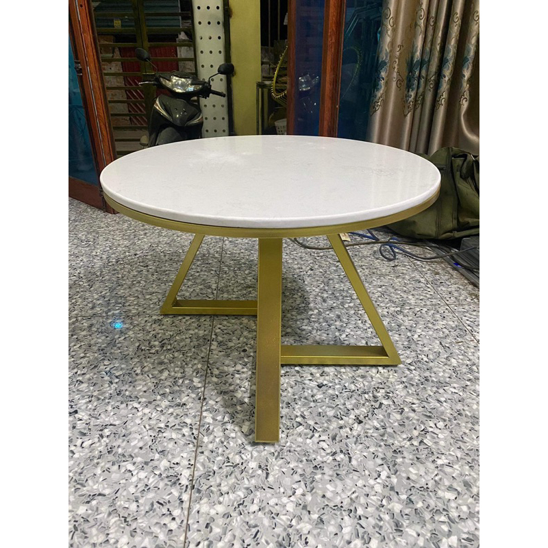 Bàn trà , bàn sofa đẹp kiểu dáng hiện đại mặt kính