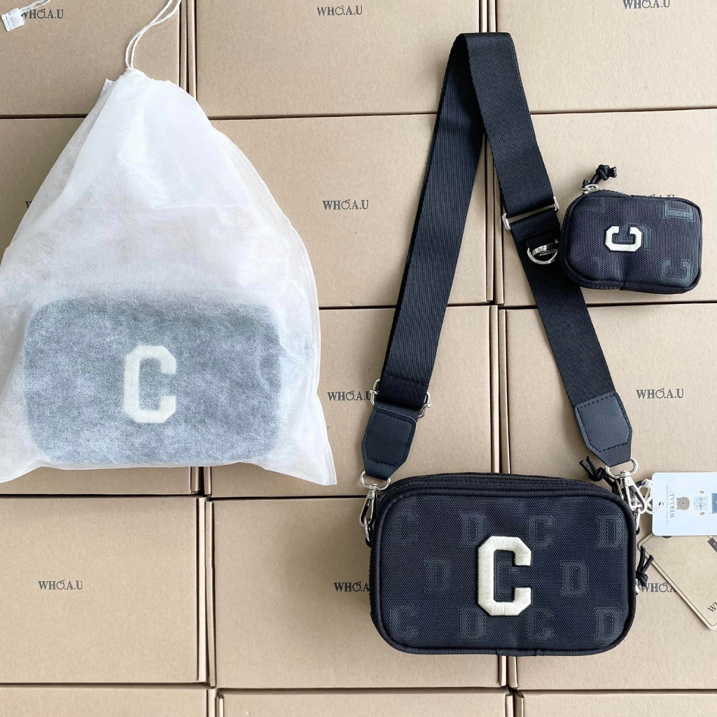 Túi đeo chéo nam nữ Who.au Steve thêu logo chữ C vải canvas mini form ngang 2 ngăn size20