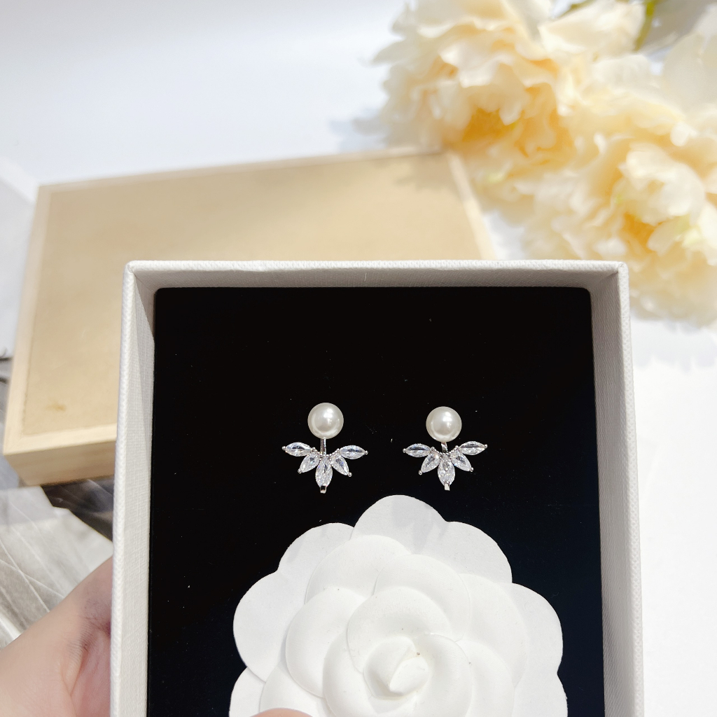 Khuyên tai nữ chui bạc 925 đính đá ROMHOUSE 02