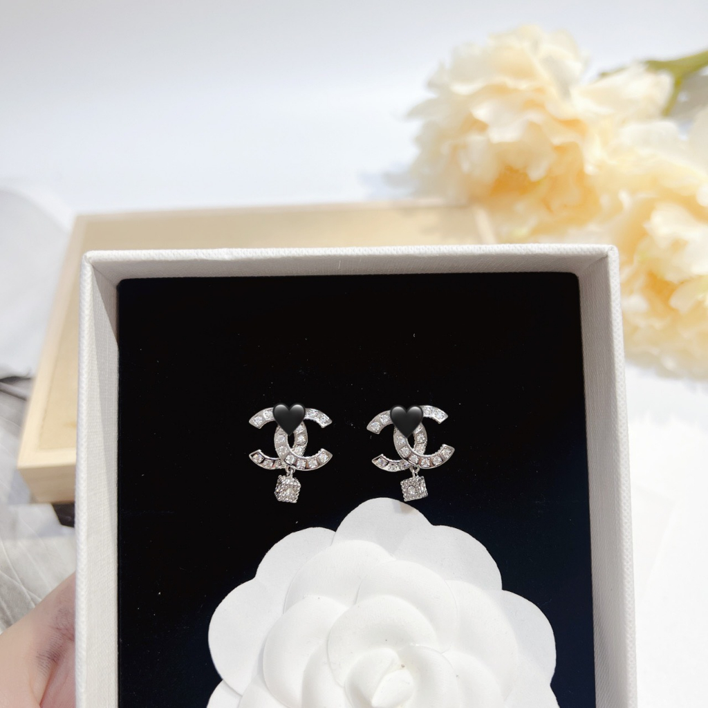 Khuyên tai nữ chui bạc 925 đính đá ROMHOUSE 02