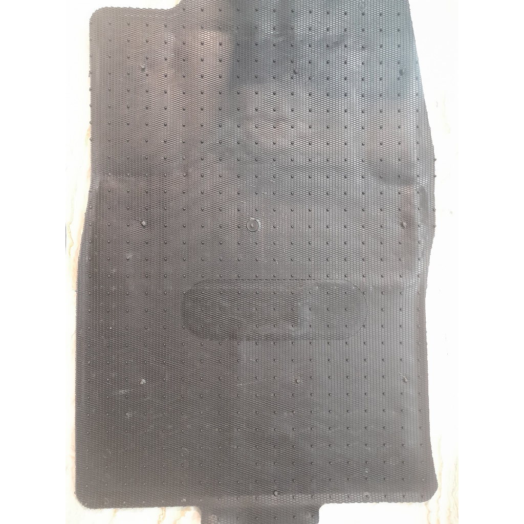 Thảm Sàn, Thảm Lót Sàn Cao Su Nissin Đúc Vân Tổ Ong Chuẩn Form Xe Mazda 3