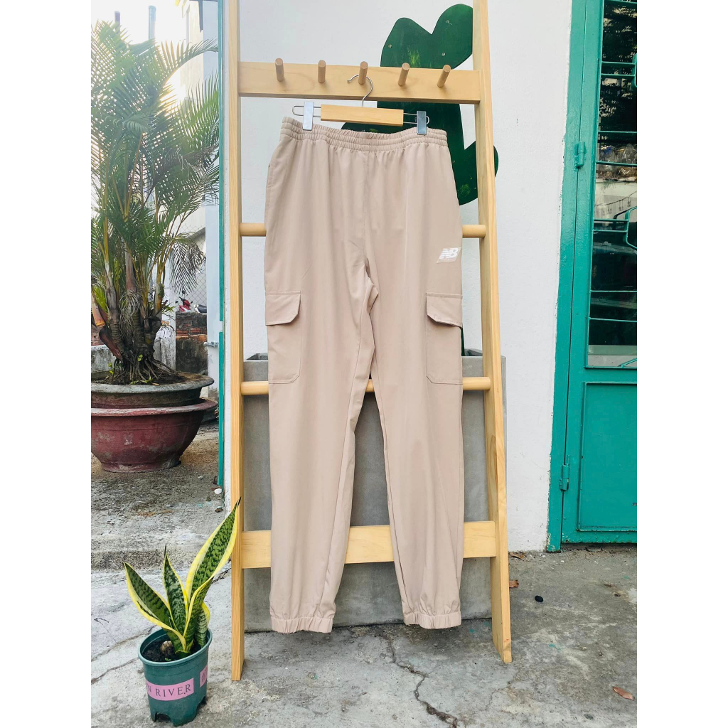 Quần jogger gió N.B nhẹ tênh