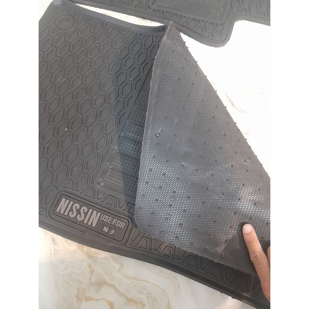 Thảm Sàn, Thảm Lót Sàn Cao Su Nissin Đúc Vân Tổ Ong Chuẩn Form Xe Mazda 3