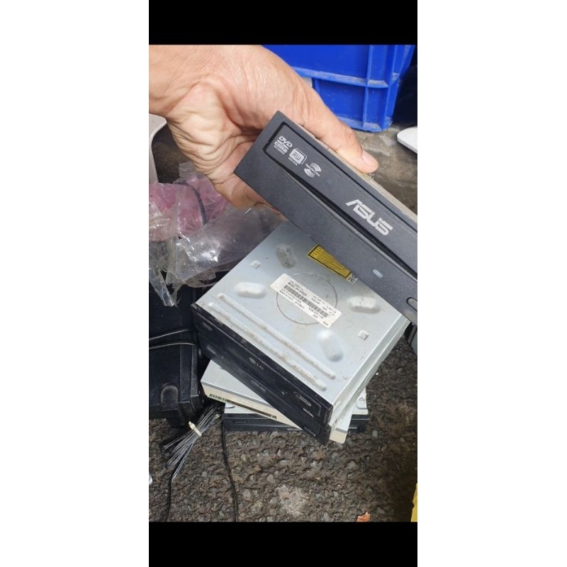 3 ổ đĩa dvd room hư lấy động cơ. Giá 3 cái