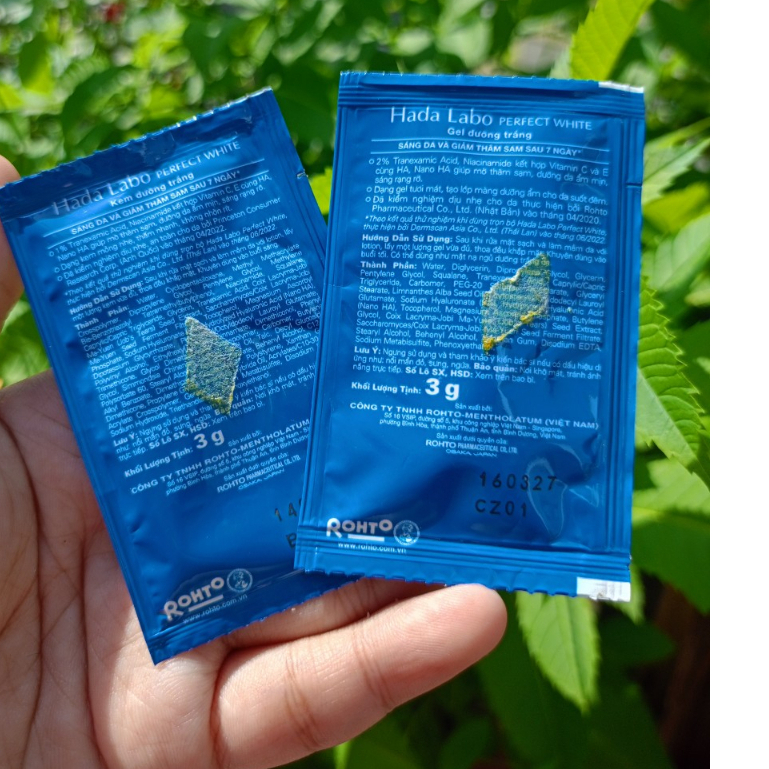 Bộ 2 gói mẫu thử Kem dưỡng HADA LABO Perfect White Tranexamic Acid