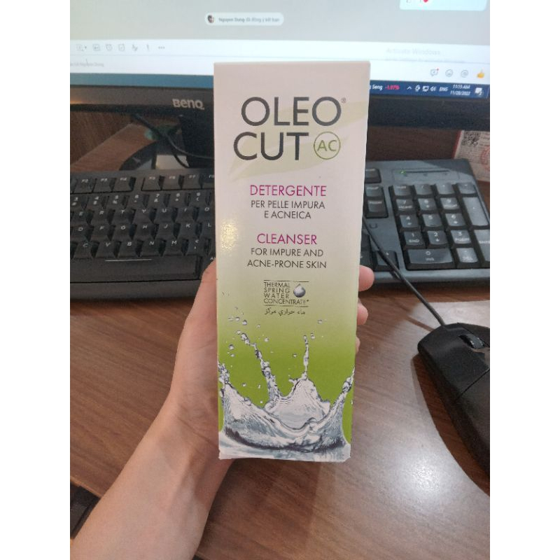 Sữa rửa mặt làm sạch, tẩy tế bào chết OLEOCUT AC CLEANSER 150ml - Dr.cam