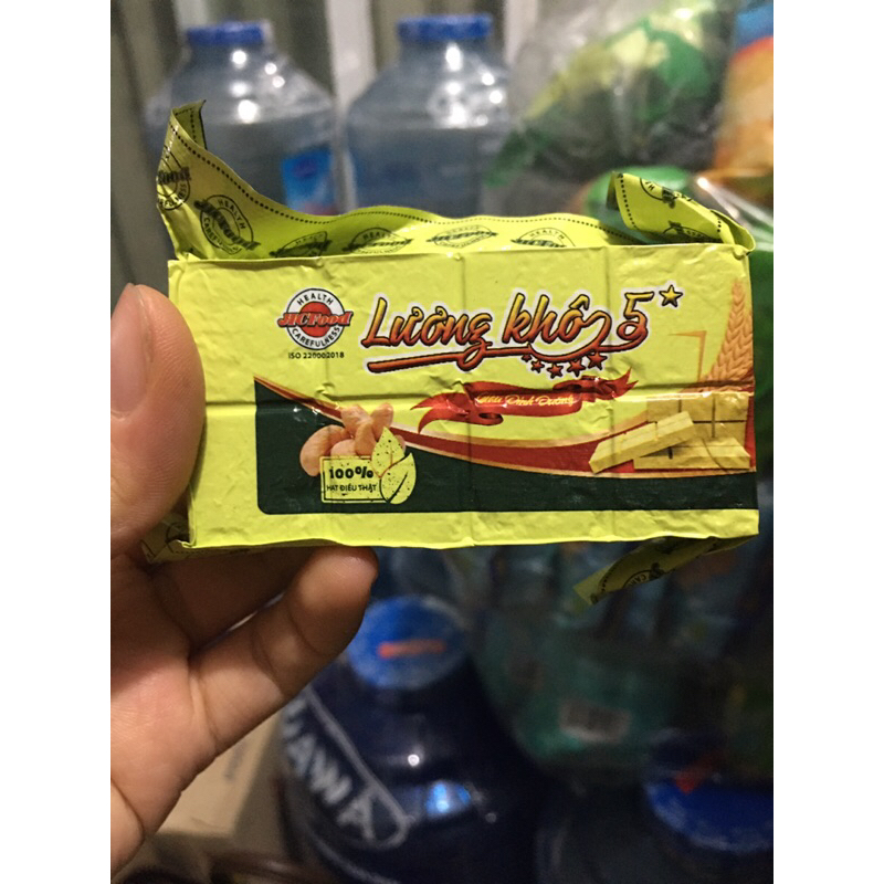 Lương khô hải châu