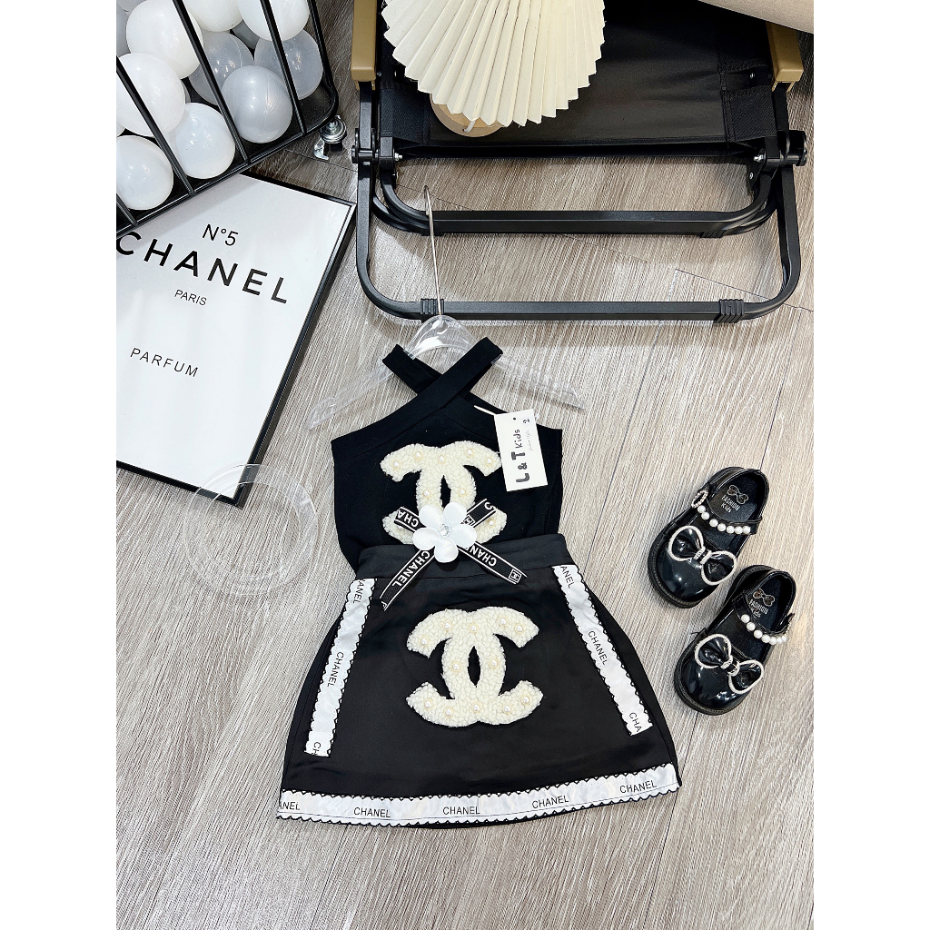 Set áo yếm X hoa trà bé gái