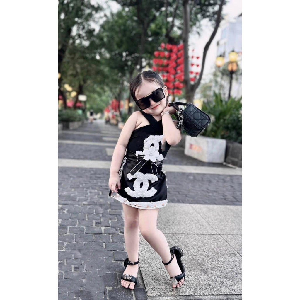 Set áo yếm X hoa trà bé gái