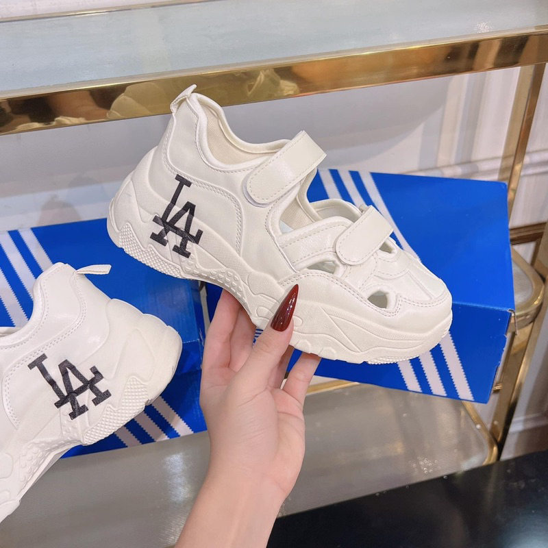 Giày MLB CHỮ LA NY