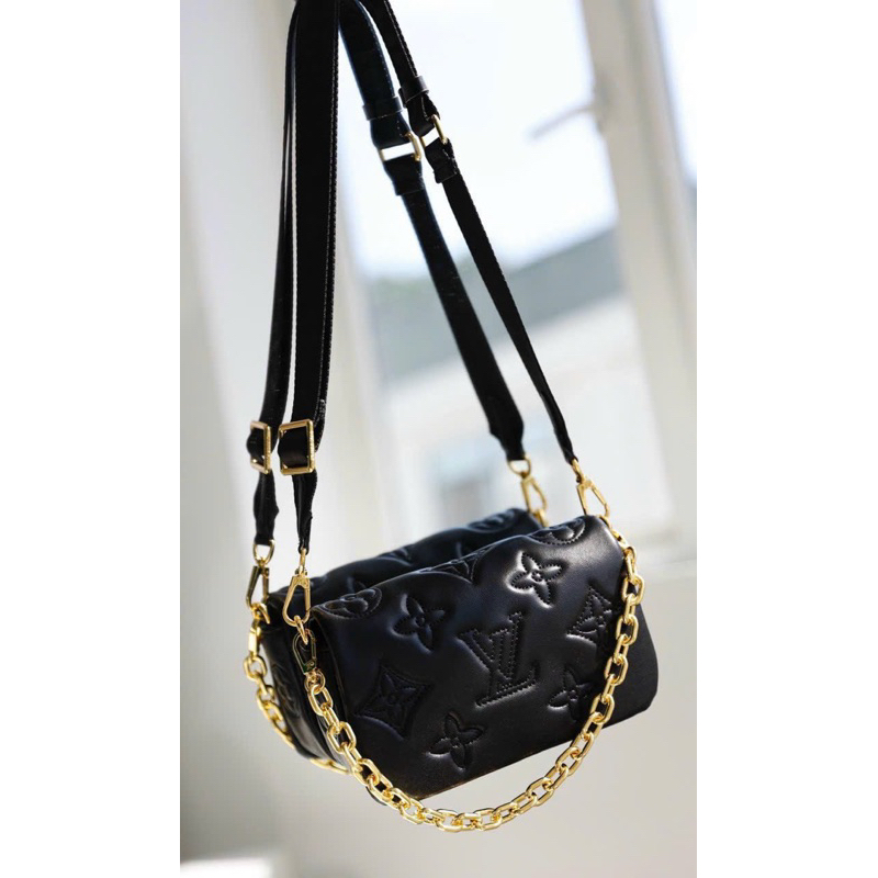 Túi đeo chéo nữ LV wallet da bò mềm mịn hộp nam châm nguyên seal 2 lớp