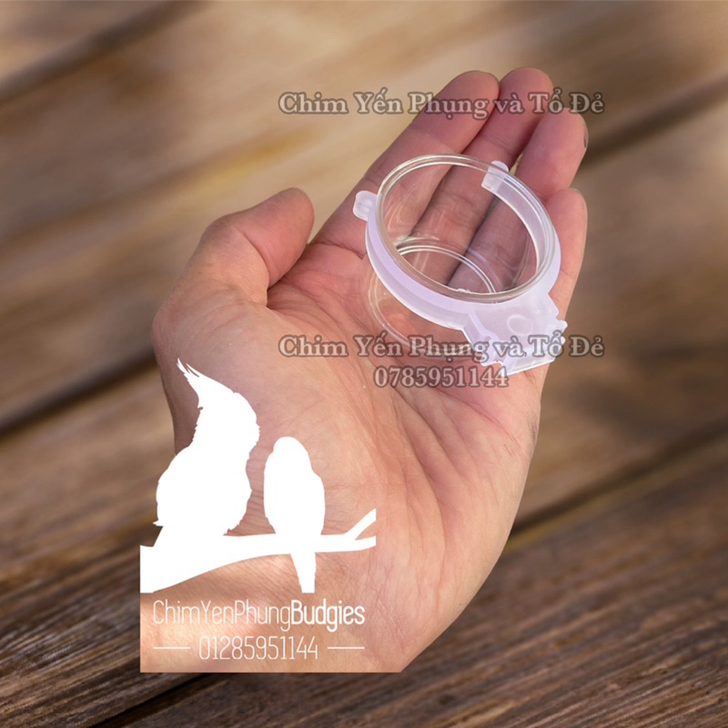 1 cóng nhựa  cho chim cảnh