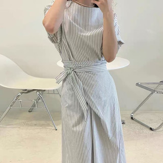 Đầm sọc xoắn eo