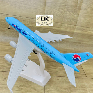 Mô hình máy bay korean air màu xanh có bánh xe chuẩn đẹp 20cm fullbox