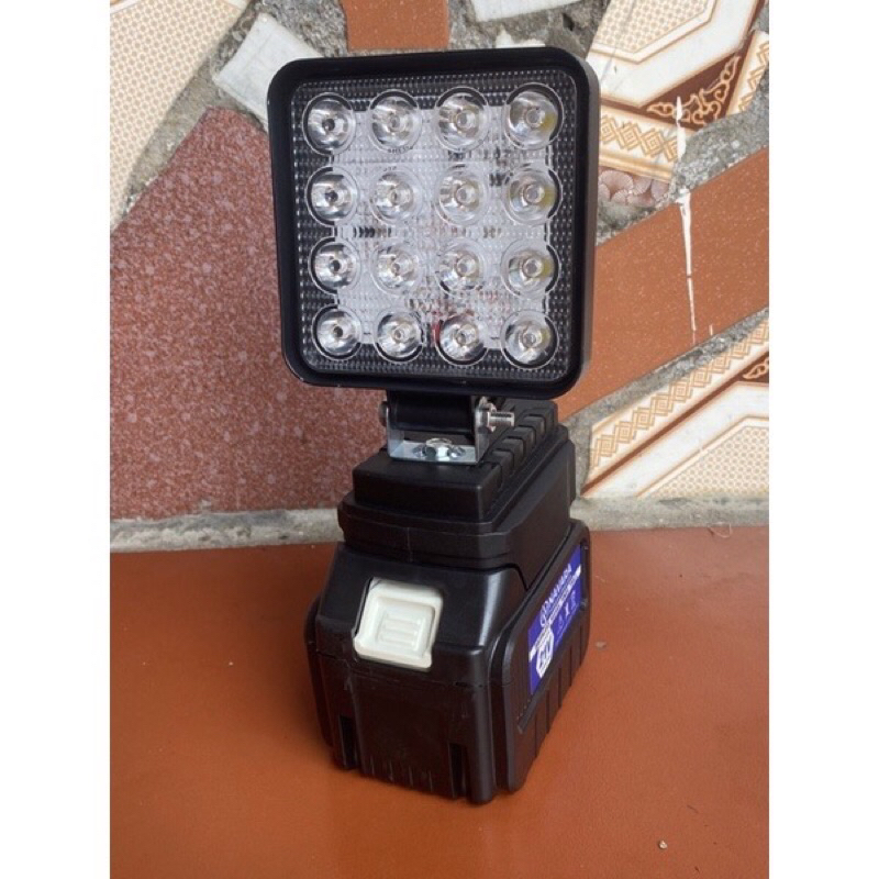 Đèn pin led makita, đèn pha led dùng pin makita 14.4-21V thiết kế bi cầu chiếu xa