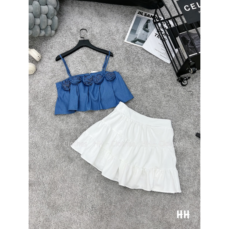 SET ÁO JEAN DENIM ĐÍNH HOA NGỰC 2 DÂY KÈM CHÂN VÁY TRẮNG