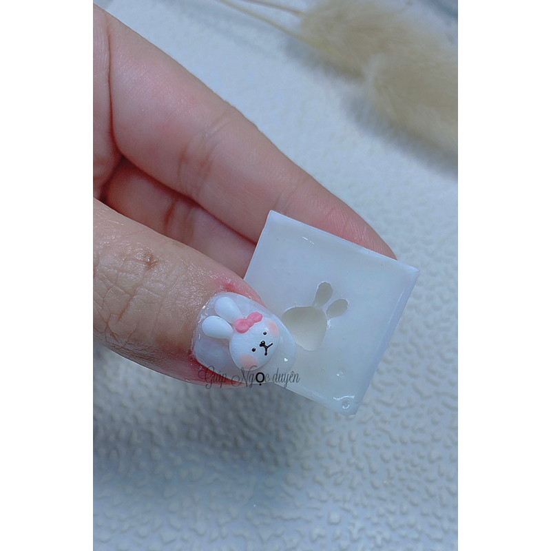 Khuôn thỏ tay dày