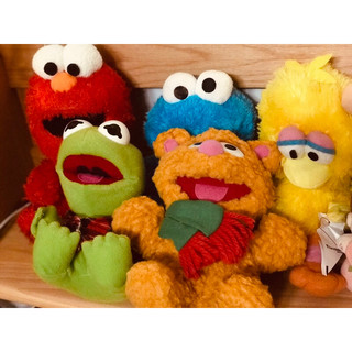 Gấu bông Elmo, Monster Cookie, Big Bird, Oscar the Grunch, Zoe the Seasame Street