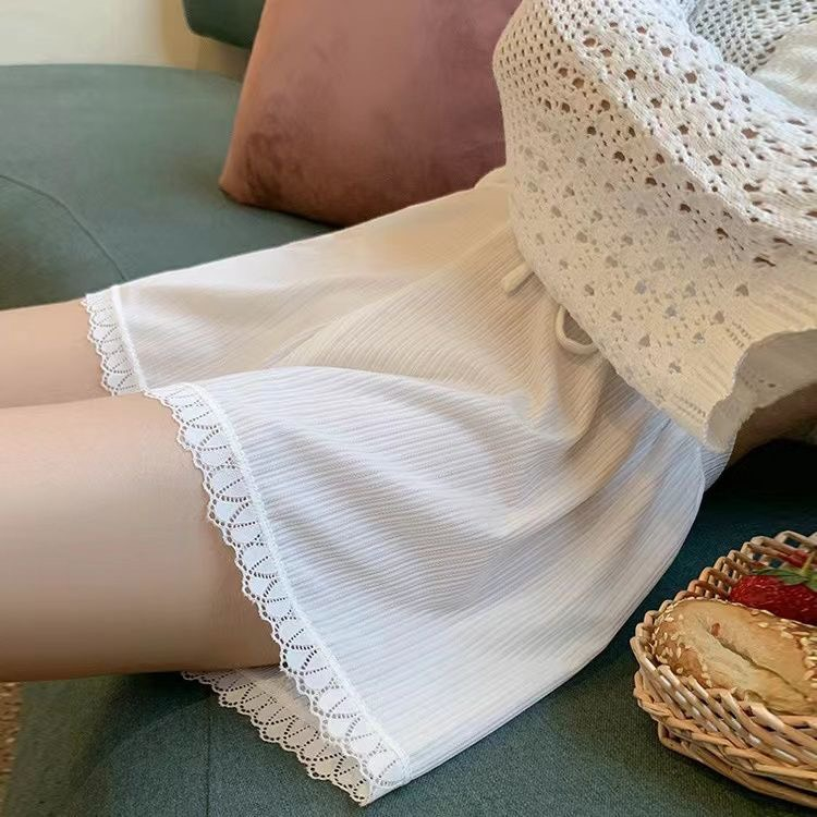 Quần Đùi Nữ Viền Ren Quần Ngủ Nữ Co Dãn 4 Chiều