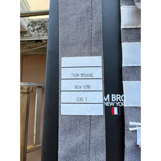 Cà vạt Thom B 03 (sọc trắng+tem đầy đủ)