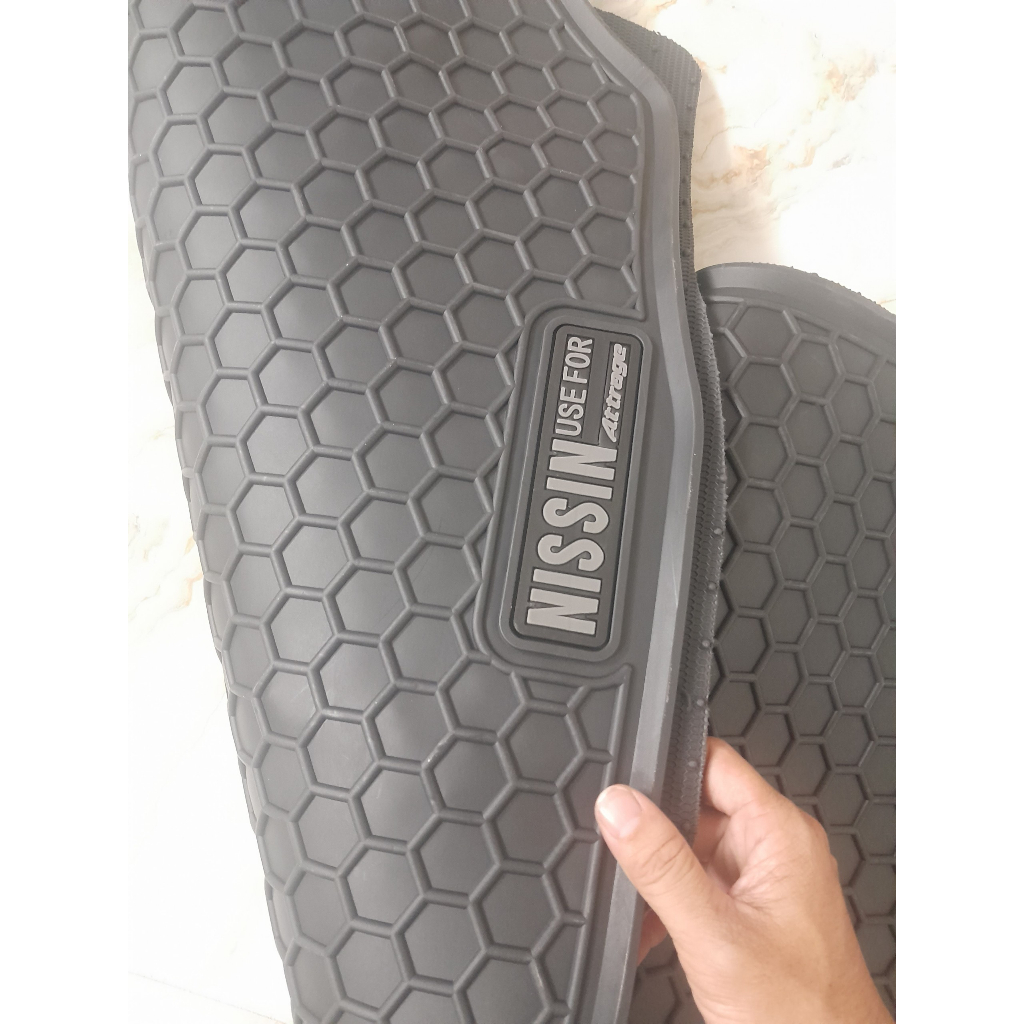 Thảm Sàn, Thảm Lót Sàn Cao Su Nissin Đúc Vân Tổ Ong Chuẩn Form Xe Missubishi Attrage