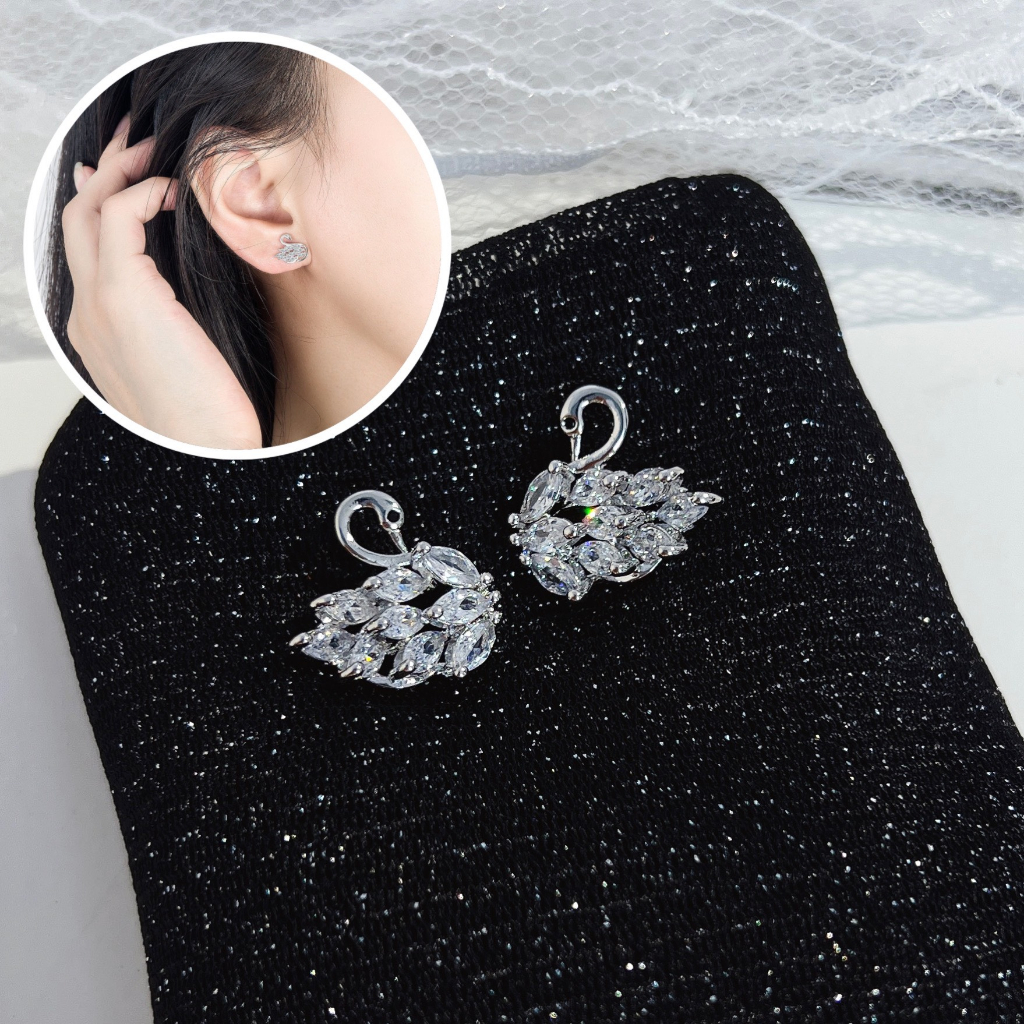 Khuyên tai nữ chui bạc 925 đính đá sang trọng ROMHOUSE 02