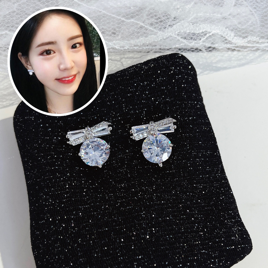 Khuyên tai nữ chui bạc 925 đính đá sang trọng ROMHOUSE 02