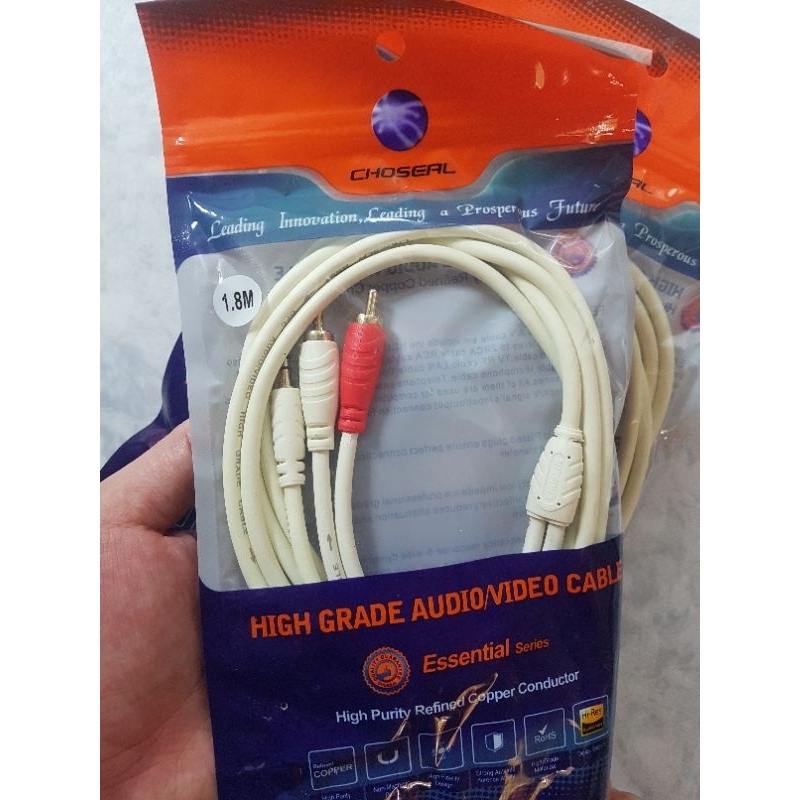 Dây AV ra 3.5 dài 1m8