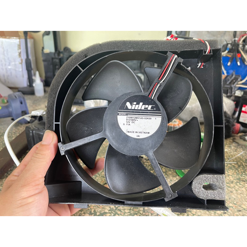 Quạt Nidec không than 12v