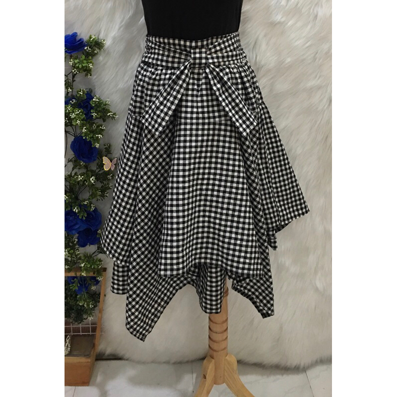 Chân Váy Nhật Bất Đối Xứng 2 hand hiệu CHARM BERRY- Size S M