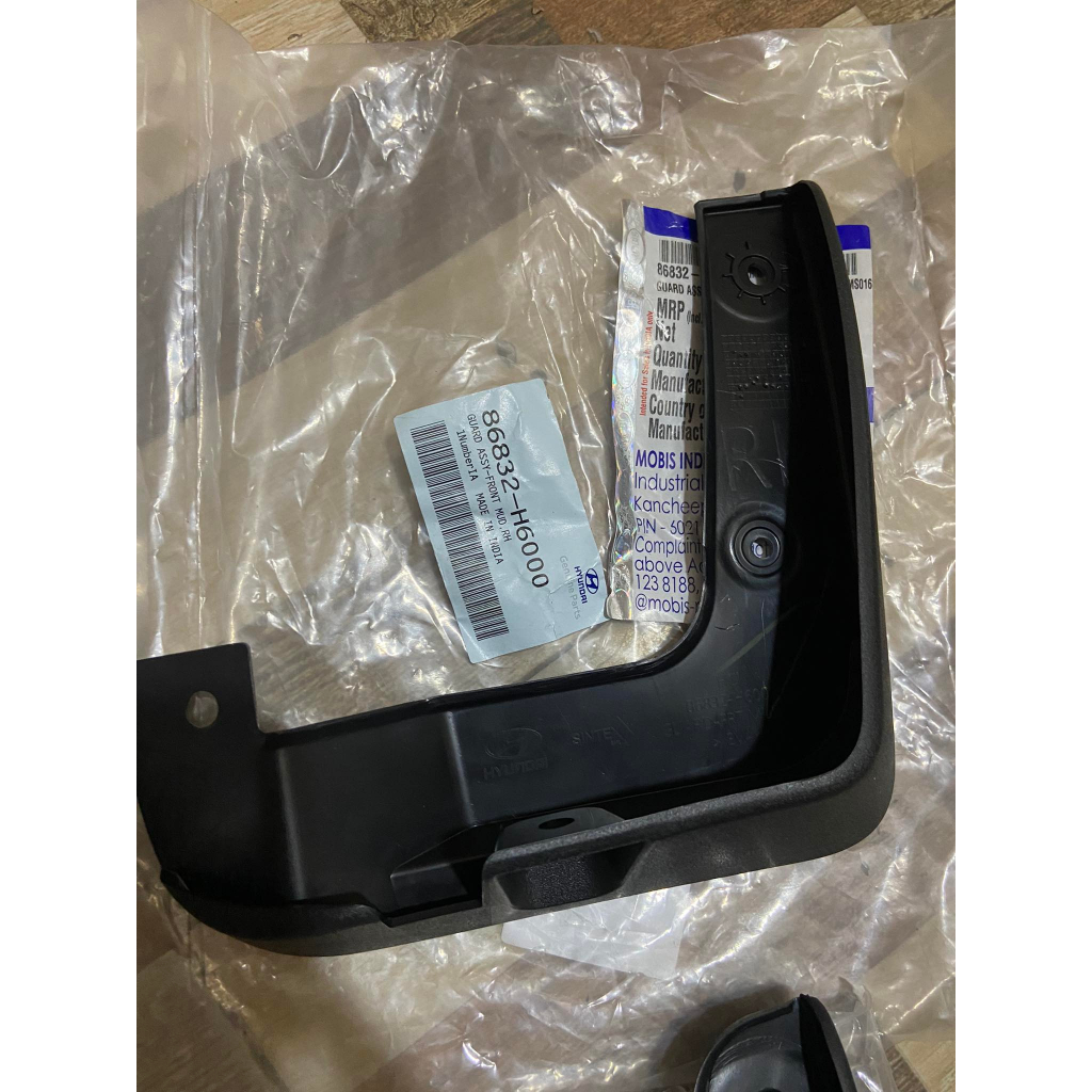 Bộ chắn bùn bánh xe Accent 2018