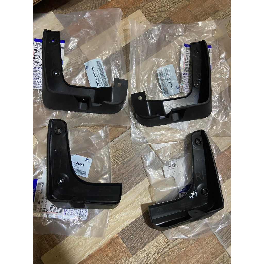 Bộ chắn bùn bánh xe Accent 2018