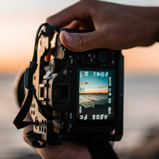 BỘ SẠC PIN SONY FW50 - BESTON CHO MÁY SONY ẢNH PHIÊN BẢN MỚI NHẤT