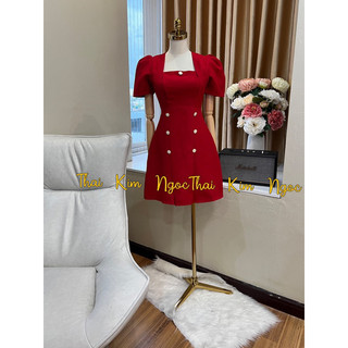 Đầm cổ vuông phối 7 nút